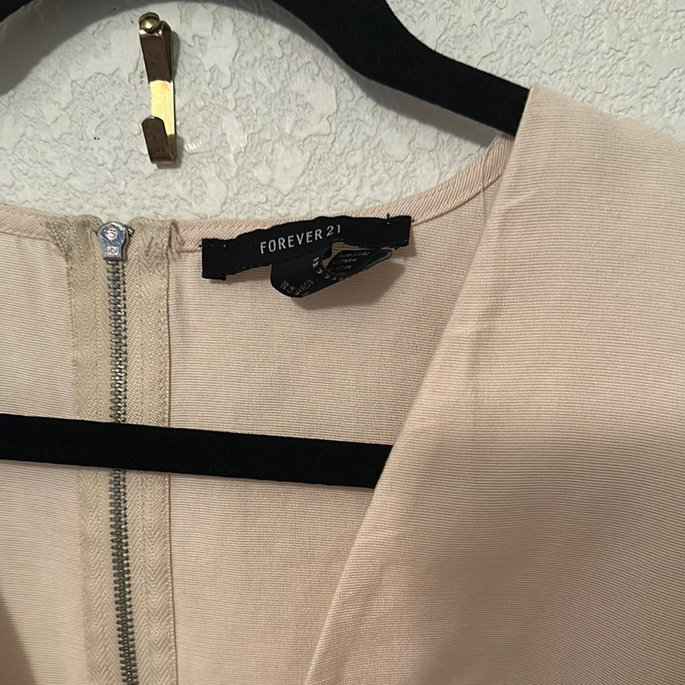 Forever 21 Tan Asymmetrical Puff Sleeve Crop Blouse - Picture 6 of 9